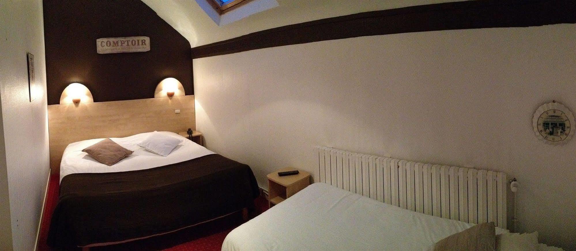 Hotel De Paris Barneville-Carteret Bagian luar foto